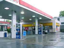 Fuel stations around Vancouver airport car rental, Canada